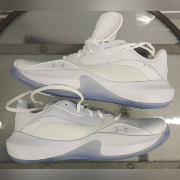 Under Armour Other - Under Armour Lockdown 7 Low "White Metalic Silver Size 10
